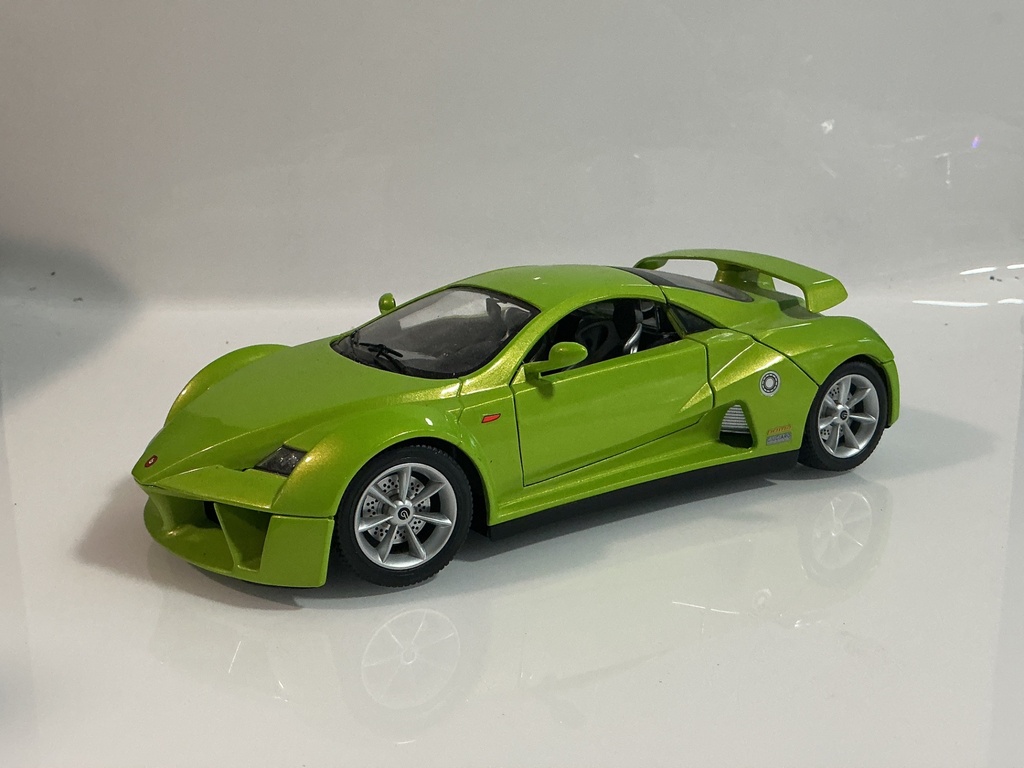 [119243.] 1/18 BURAGO PRIMA GIUGIARO 2002 GREEN ON GREY