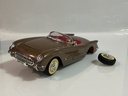 1/18 MIRA SOLIDO 1953 CHEVROLET CORVETTE BROWN ON RED [BROKEN TIRE]