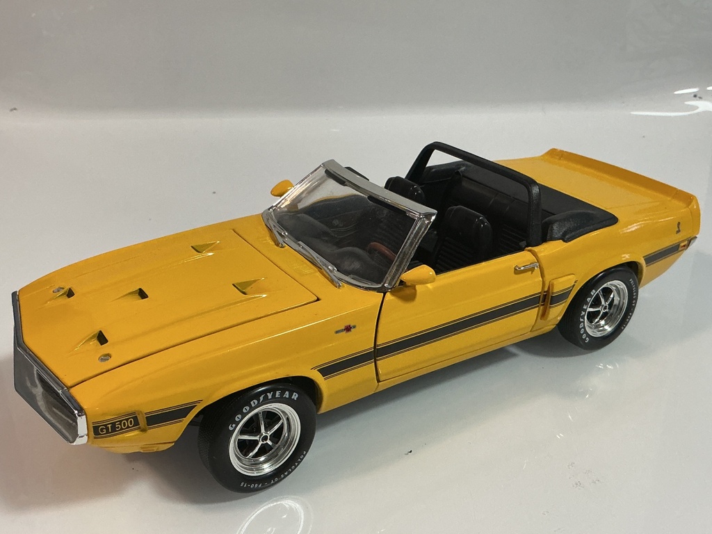[119611.] 1/18 ERTL 1959 SHELBY GT-500 YELLOW ON BLACK 