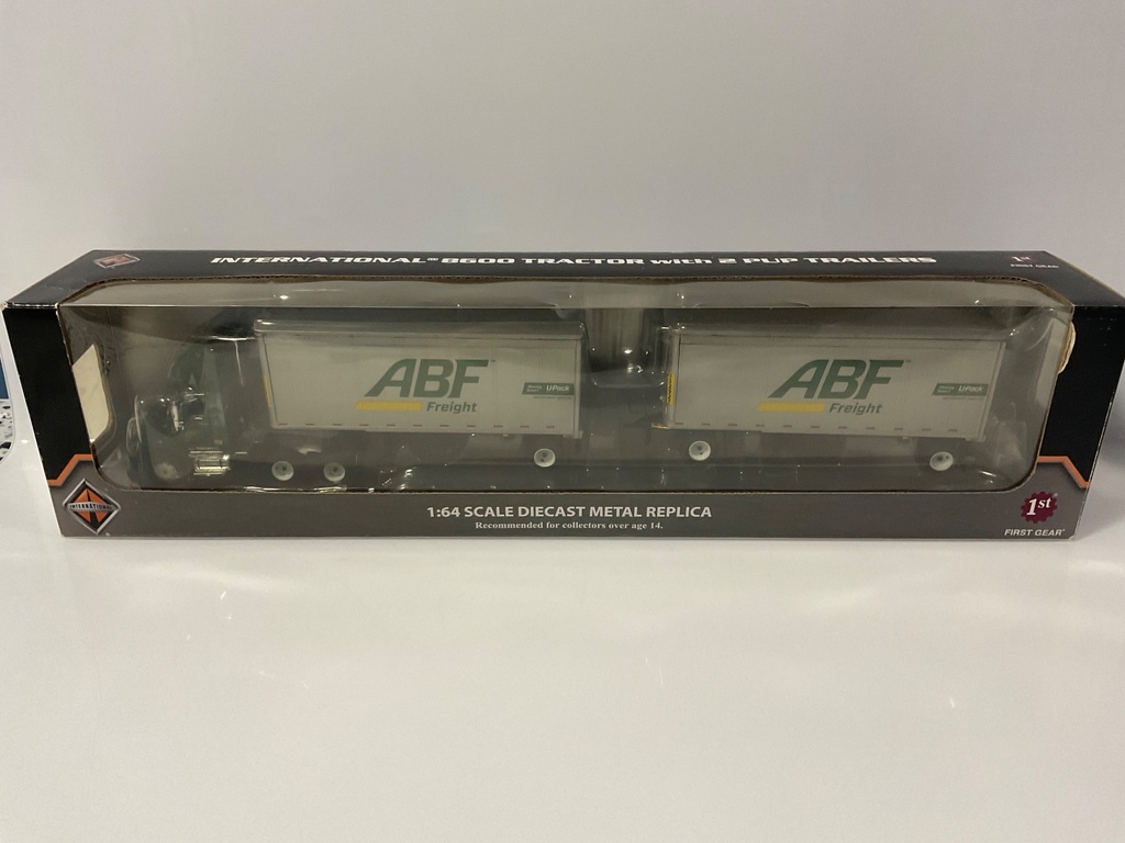 [118955.] 1/64  FIRST GEAR INTERNATIONAL 8600 TRACTOR 2 PUPPY TRAILER ABF FREIGHT 68-0260