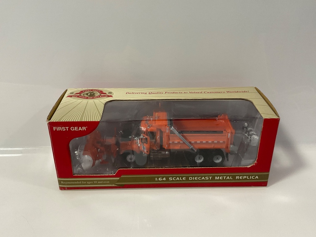 [118962.] 1/64 FIRST GEAR MINNESOTA DOT 69-0108  DUMP TRUCK W/ SNOW PLOW 