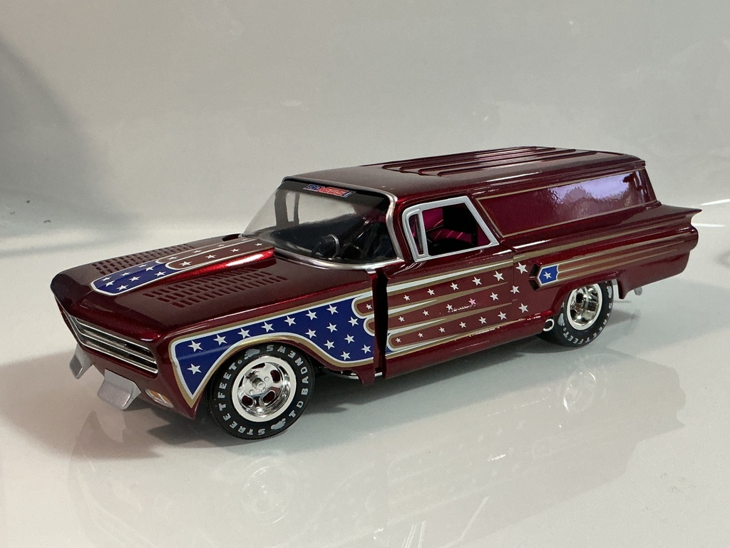 [119628.] 1/18 JOHHNY LIGHTNING #670 BAD NEWS II RED ON BLACK [REAR PIECES BROKEN OFF]