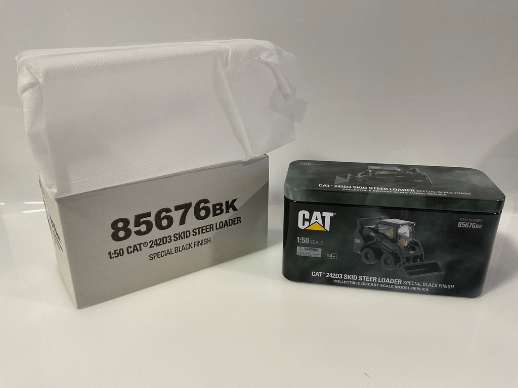 [118980.] 1/50 DIE CAST MASTER CAT 242D3 SKID STEER LOADER SPECIAL BLACK FINISH 85676BK