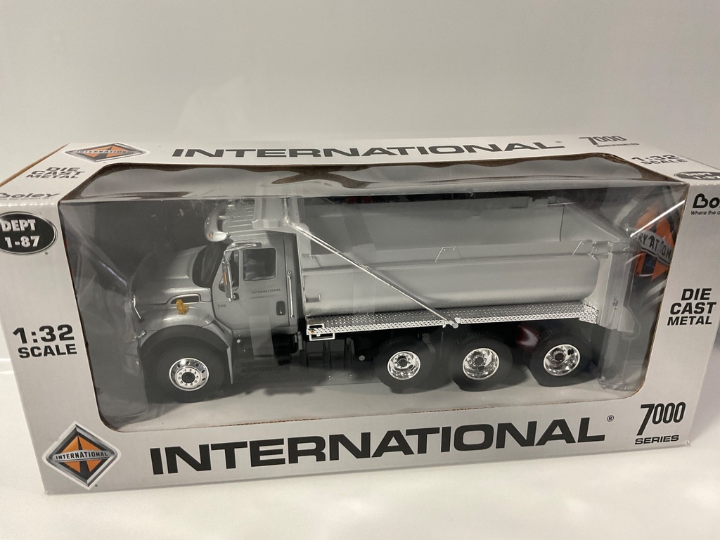 [118984.] 1/32 BOLEY INTERNATIONAL DUMP TRUCK 7000 SERIES SILVER 