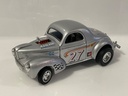 1/18 ROAD SIGNATURE 1941 WILLYS GRAY ON GRAY