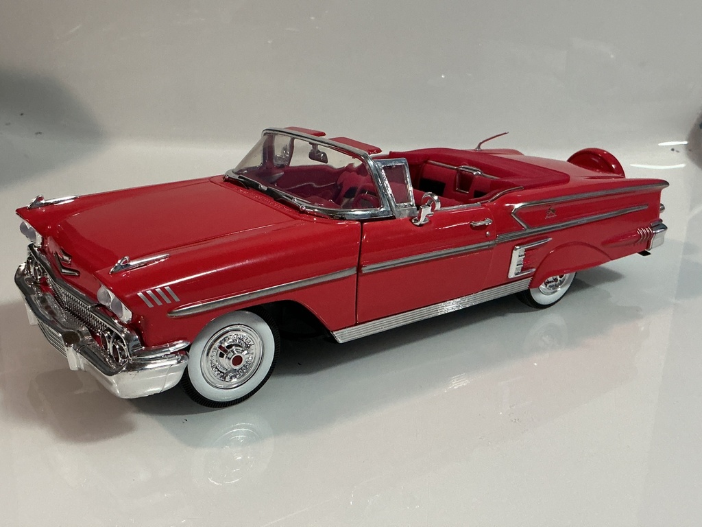 1/18 MOTORMAX 1958 CHEVROLET IMPALA RED ON RED