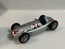1/18 CMC 1939 W165 MERCEDES BENZ SILVER ON BLUE