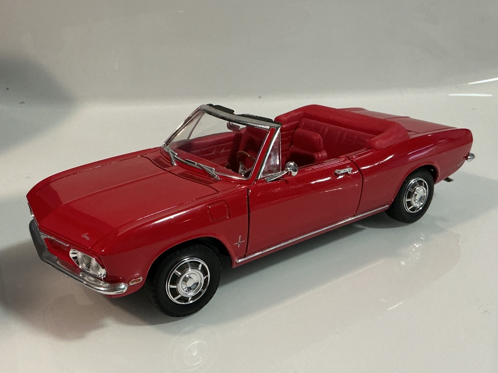 [119732.] 1/18 1969 CORVAIR MONZA ROAD SIGNATURE RED ON RED 