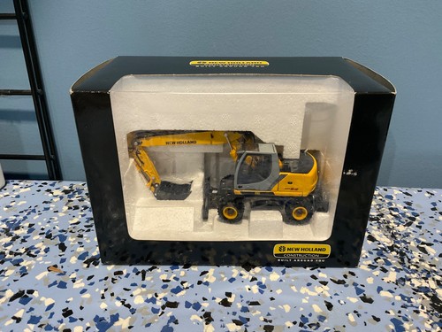 1/50 ROS NEW HOLLANDER MH 5.6 WHEELED EXCAVATOR