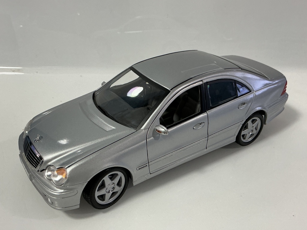 1/18 ANSON MERCEDES BENZ C-CLASS GRAY ON GRAY 