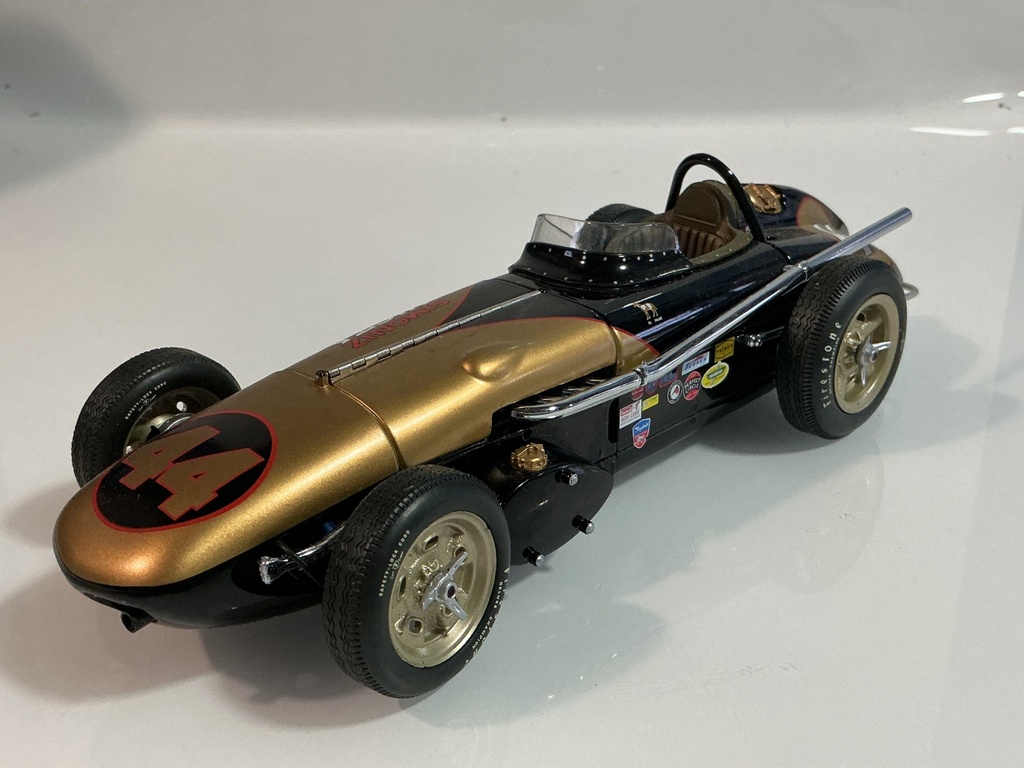 [119761.] 1/18 CAROUSEL 1 SIMONIZ VISTA SPECIAL #44 BRONZE / BLACK 