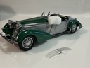 1/18 SUN STAR 1938 HORCH 85 SILVER / GREEN ON BLACK [WINDSHIELD BROKEN]