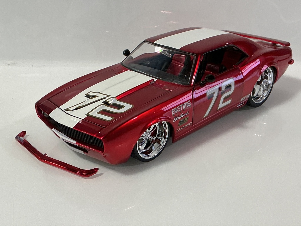 1/18 JADA 1968 CHEVY CAMARO RED ON RED/BLACK