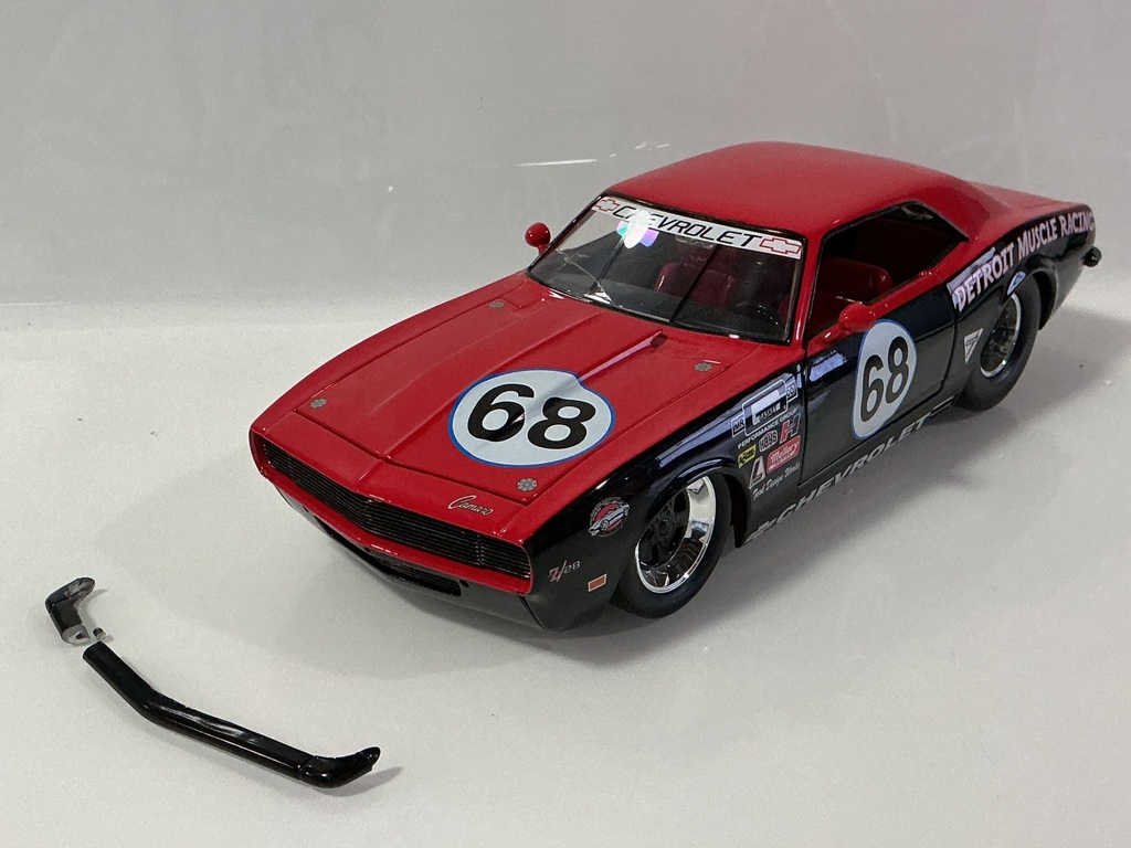 1/18 JADA 1968 CHEVY CAMARO #68 BLACK ON RED