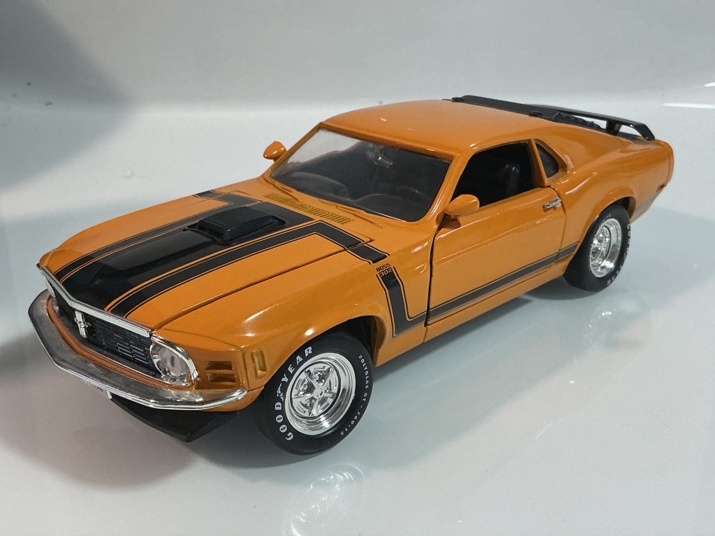 1/18 ERTL 1970 MUSTANG ORANGE ON BLACK