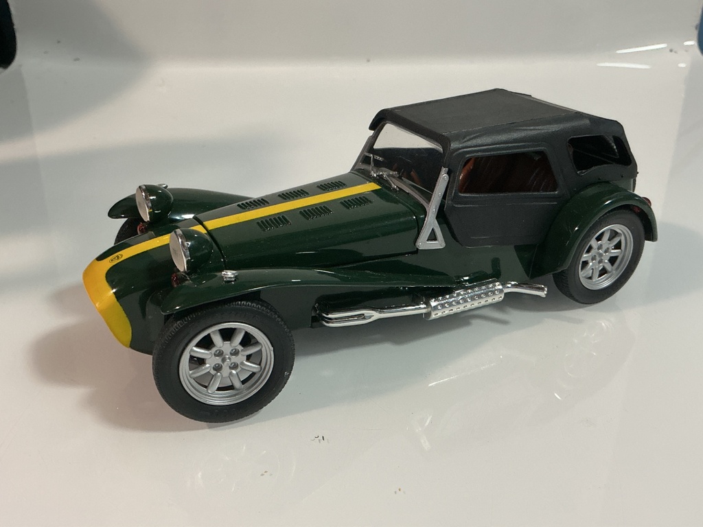 1/18 ANSON LOTUS SUPER SEVEN 1957 - 1973 GREEN ON BROWN