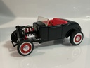 1/18 ERTL FORD HOT ROD BLACK ON RED